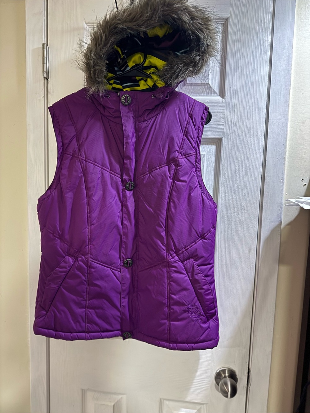 Burton Women’s Purple Insulated Hooded Puffer Vest w Removable Faux Fur Trim XL